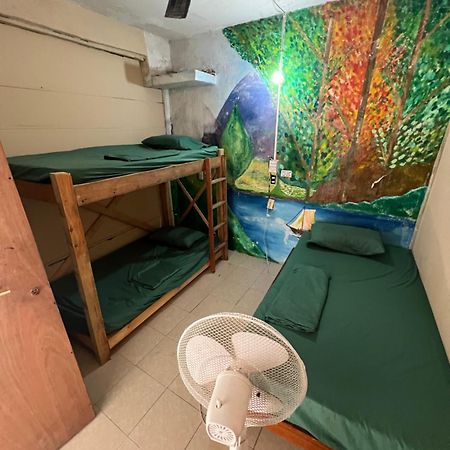 Pipeline Hostel ปูแอร์โตเอสกอนดิโด ภายนอก รูปภาพ