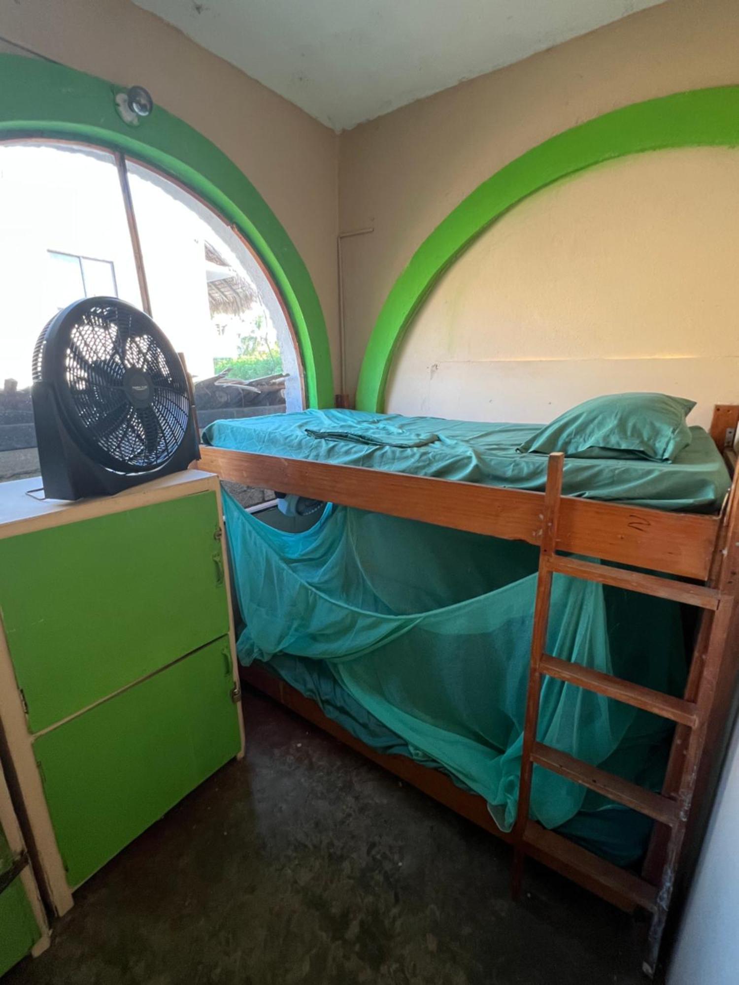 Pipeline Hostel ปูแอร์โตเอสกอนดิโด ภายนอก รูปภาพ